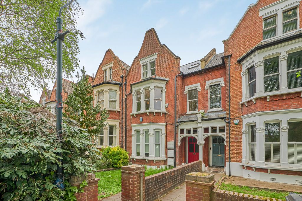 Property photo 3 of 14 Picture No. 01