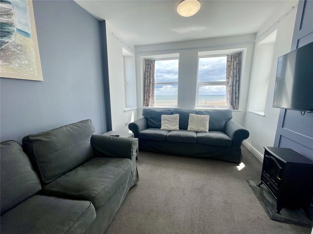 Additional image 5 of 2 bed flat for saleSouth Marine Drive, Bridlington, East Yorkshire YO15