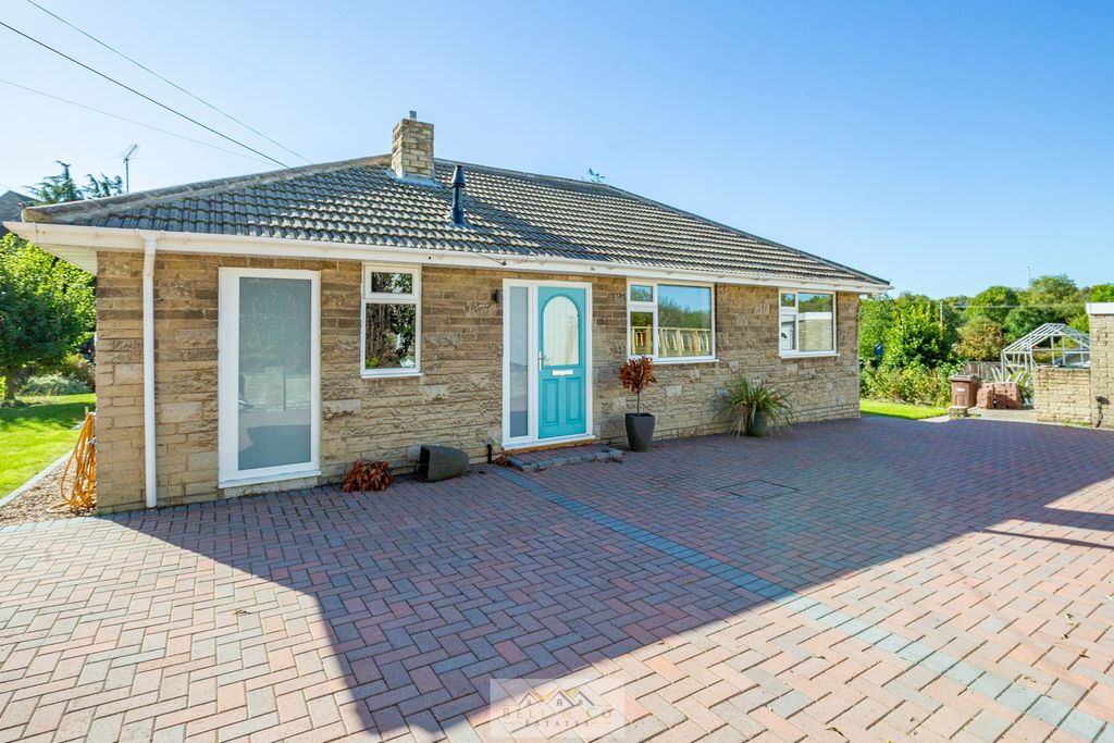 Property photo 2 of 31 Front Of Bungalow