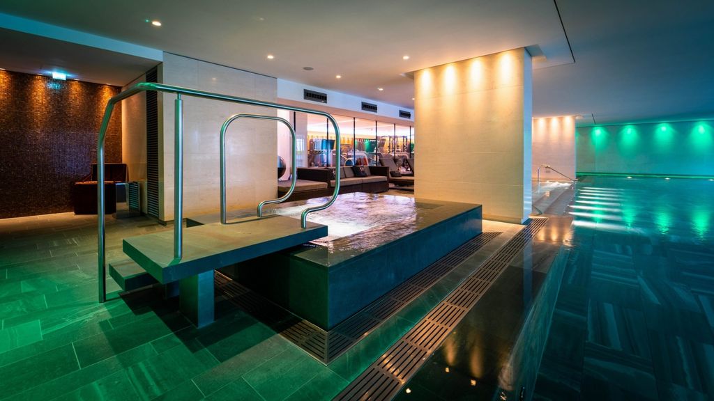 Property photo 1 of 13 Photo 3