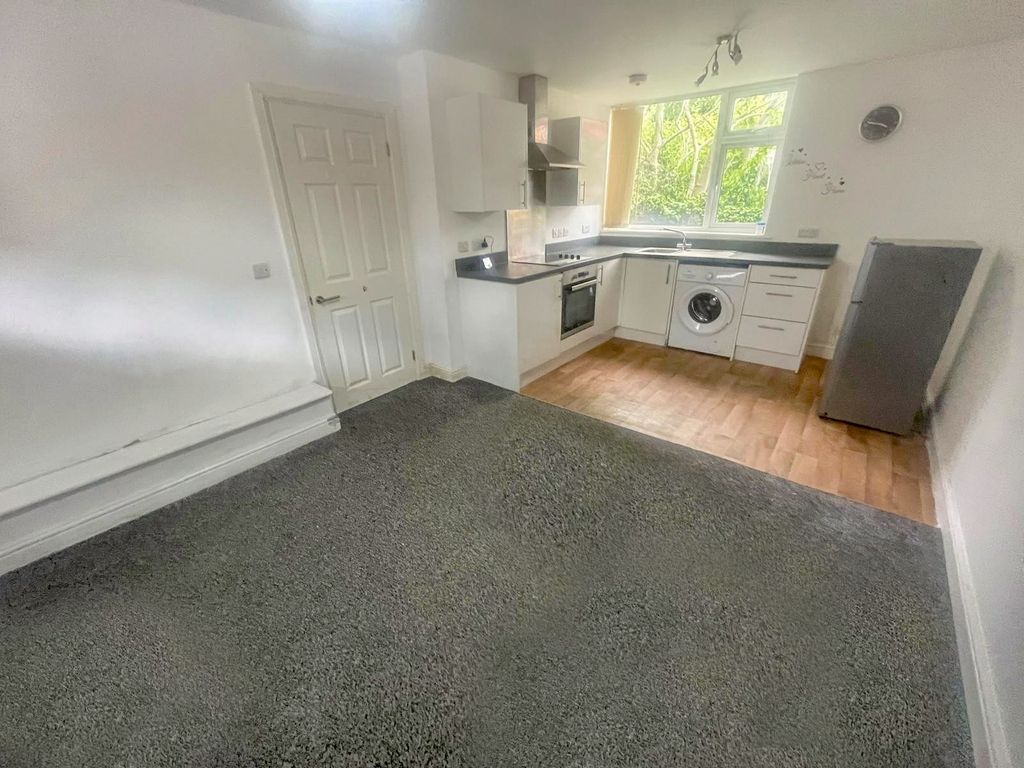 Property photo 1 of 4