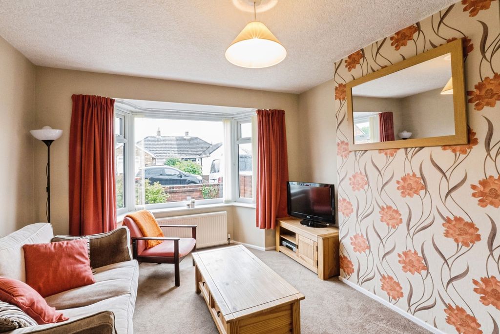 Property photo 3 of 18 Pbox-Img.Jpg