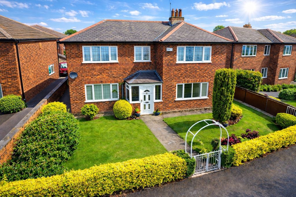 Property photo 1 of 19 Picture No. 02