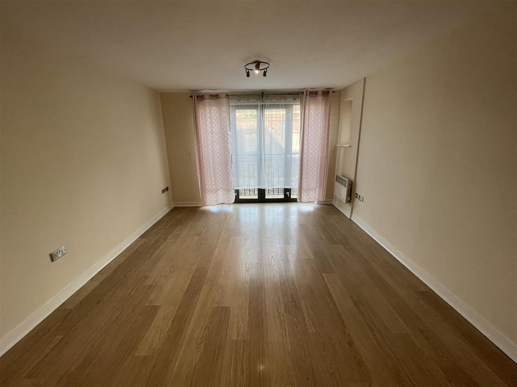 Property photo 2 of 9 151De248-6847-4443-863C-7CE9002C930E.Jpeg