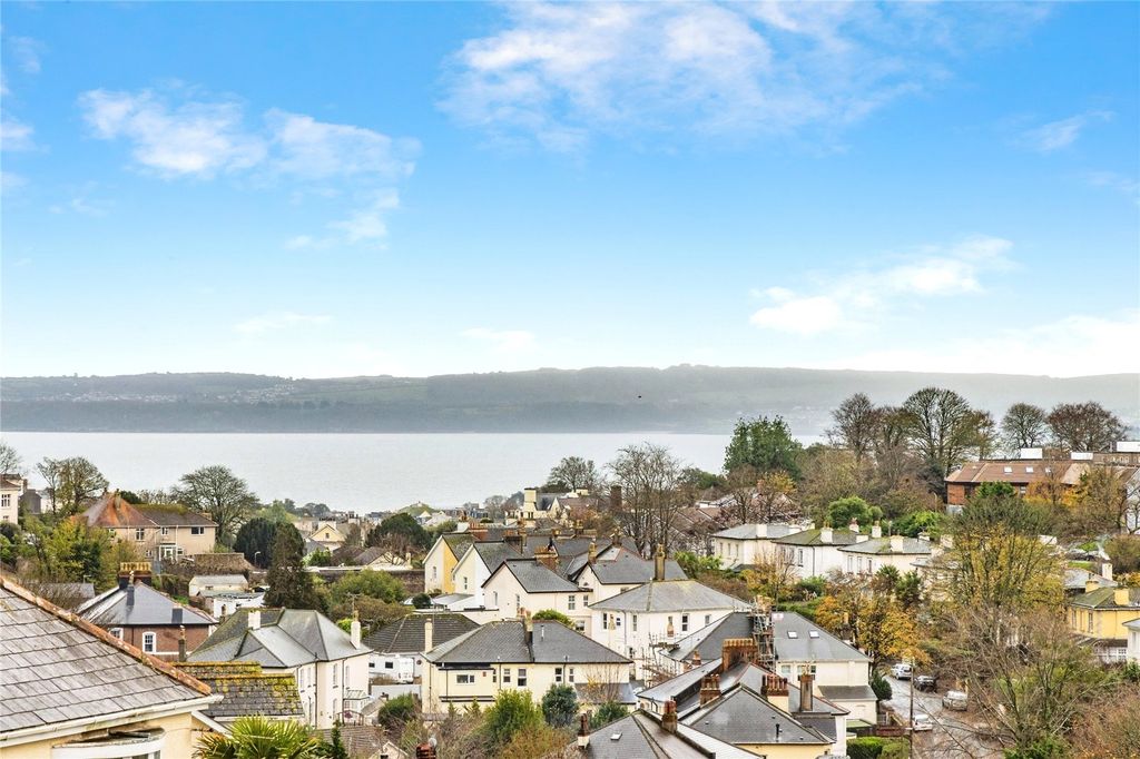 Property photo 3 of 35 Picture No. 19