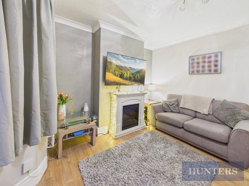 Property photo 3 of 16 Cam05316G0-Pr0306-Still008.Jpg