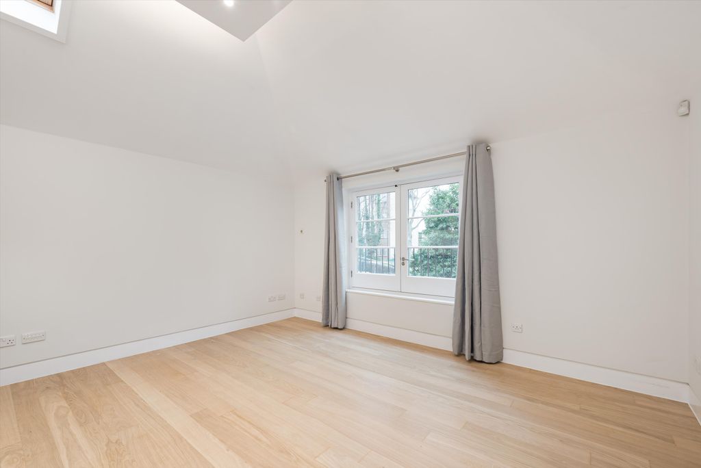 Property photo 2 of 6 Image