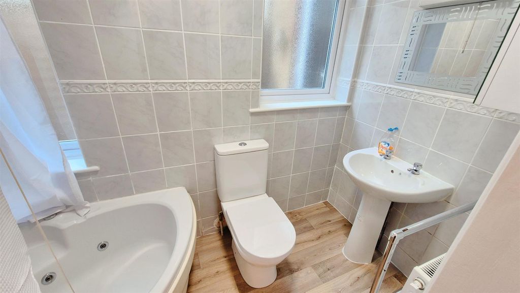 Property photo 3 of 5 Polish_20250211_131542960.Jpg