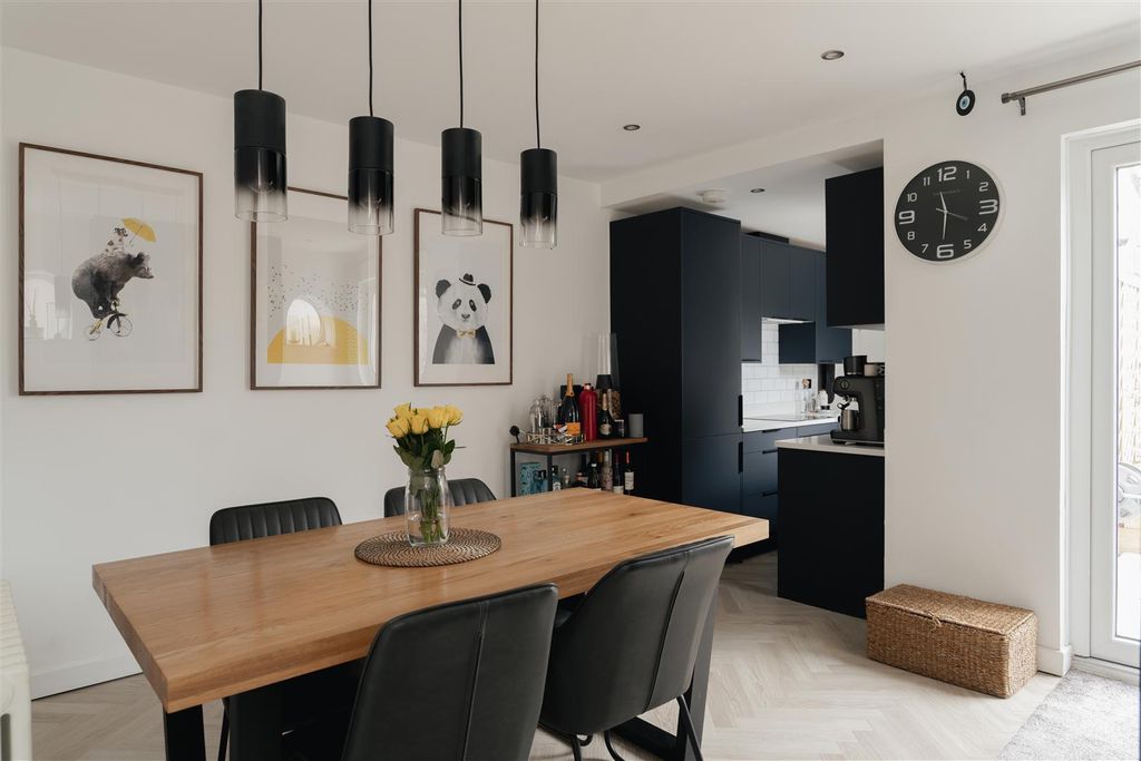 Property photo 2 of 17 2.Jpg