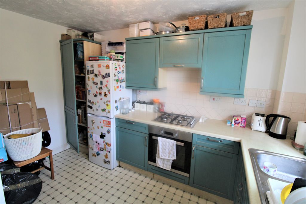 Property photo 3 of 12