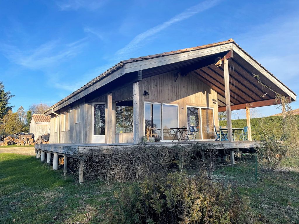 Property photo 1 of 15 Main Exterior View