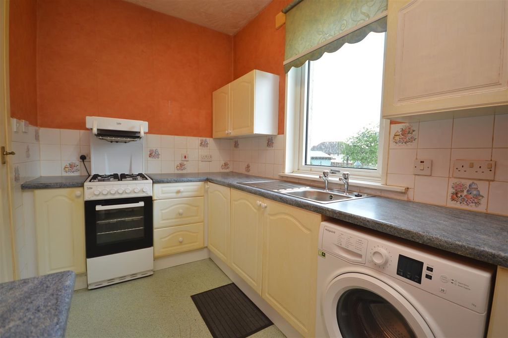 Property photo 3 of 8 2.Jpg