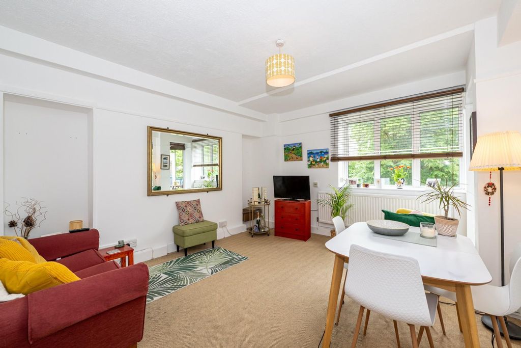 Property photo 1 of 12 Kilburn Gate 44-001 Lr.Jpg