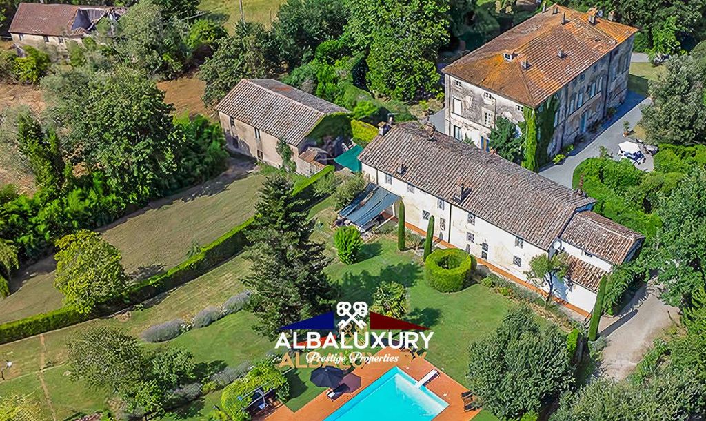 Property photo 3 of 33