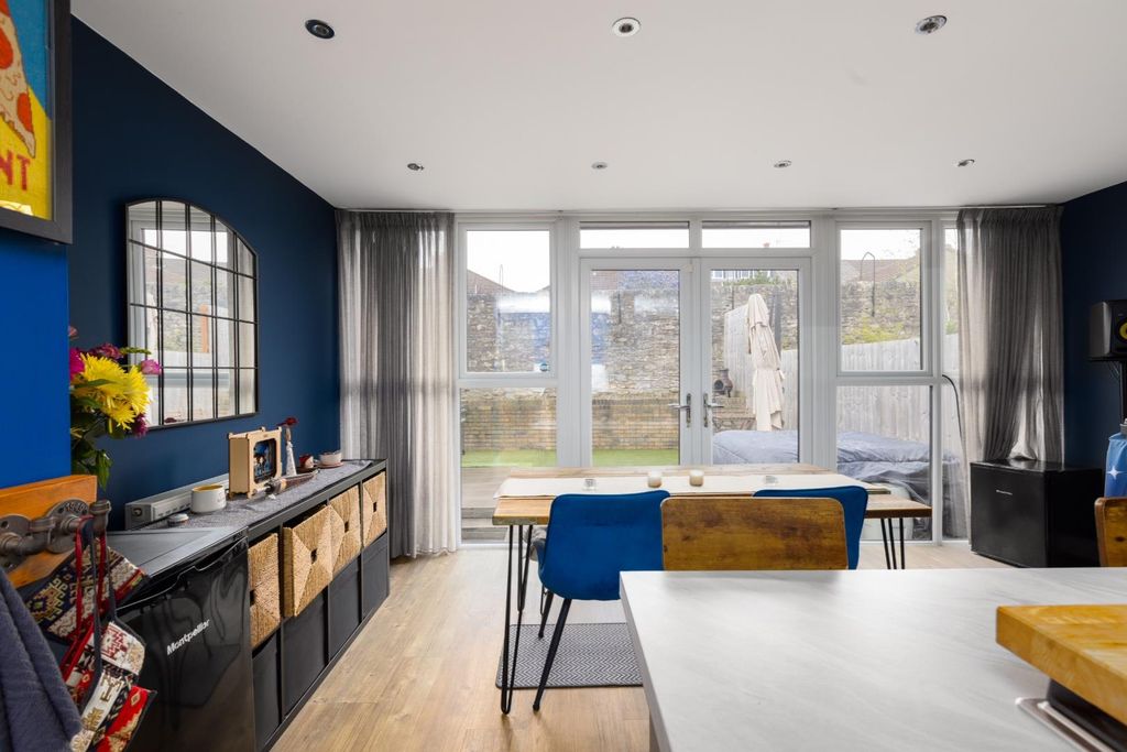 Property photo 1 of 28 16 Old Pump House Close-25.Jpg