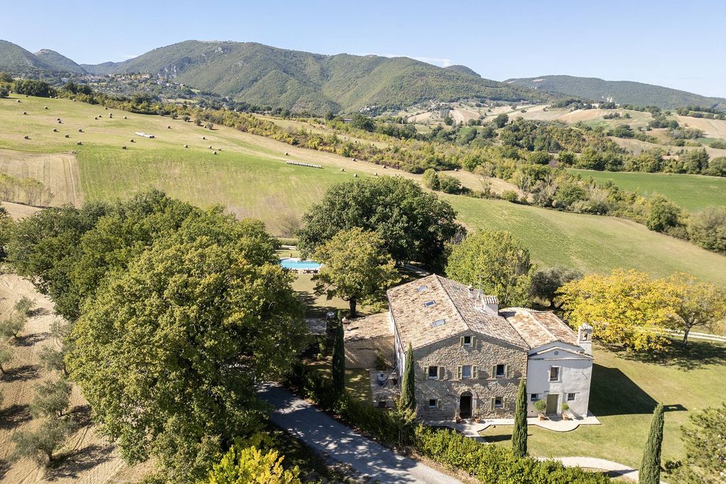 Property photo 1 of 26