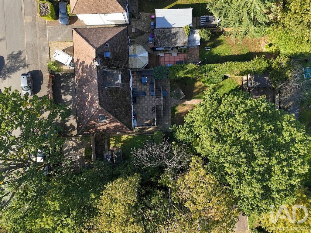 Property photo 3 of 32