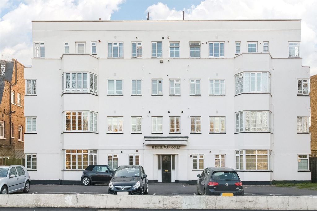 Property photo 1 of 7 External