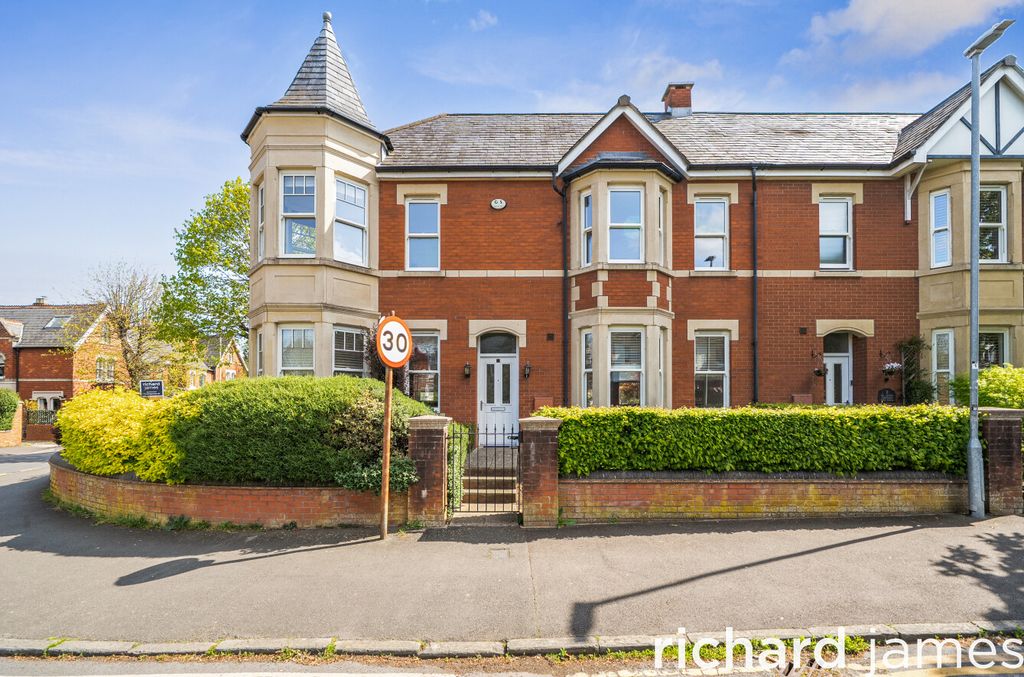 Property photo 1 of 23 8B7c3E56Ca6F4d68Be6Db36E8d76c195