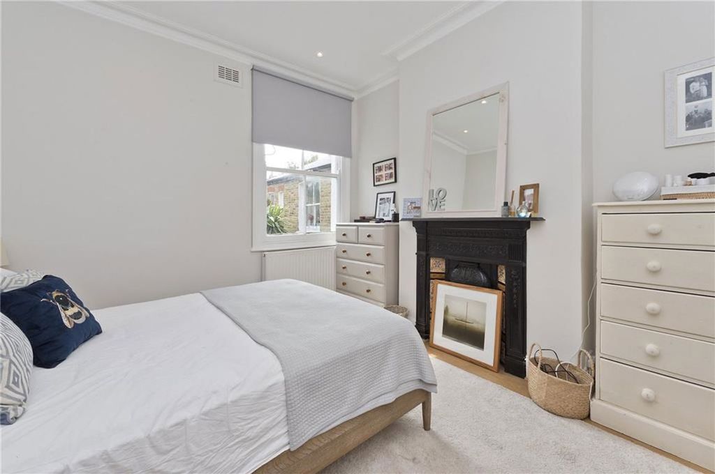 Property photo 3 of 6