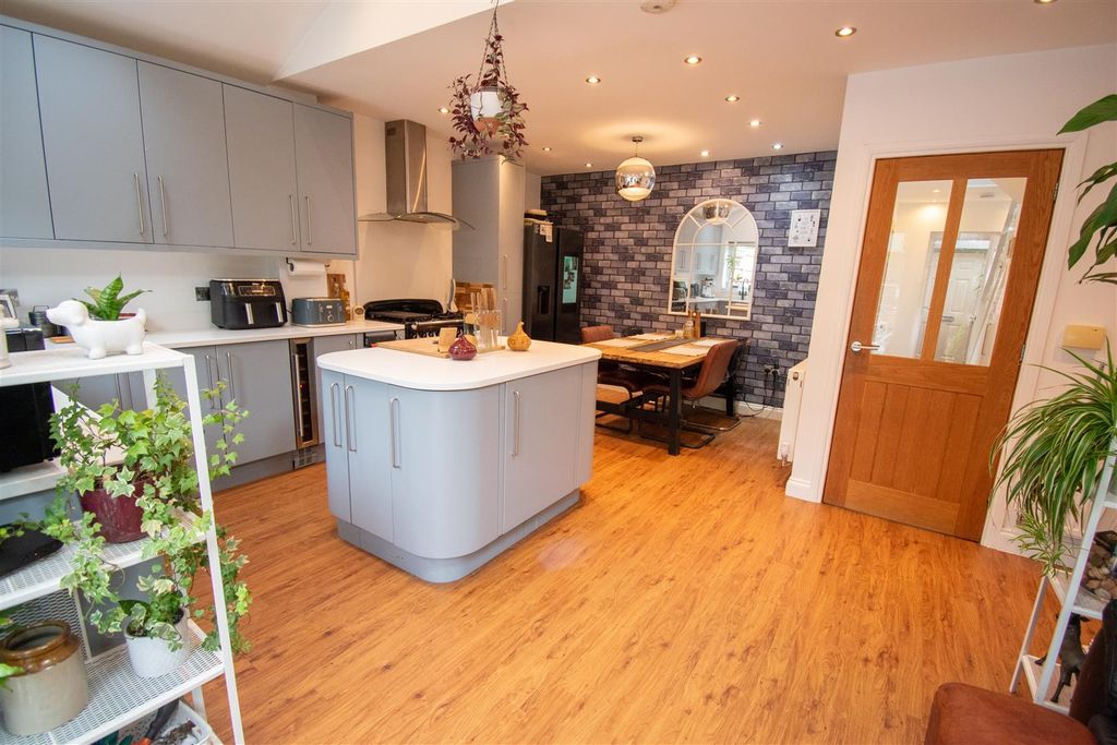 Property photo 3 of 26 Photo 17-04-2026, 13 22 01.Jpg