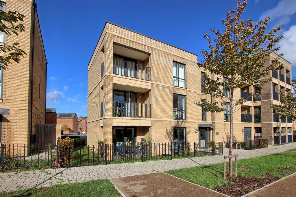 Property photo 1 of 9 Front.Jpg