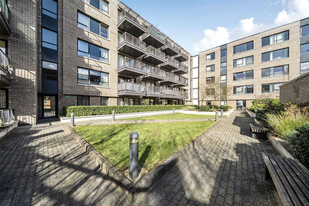 Property photo 3 of 24 Picture No. 22