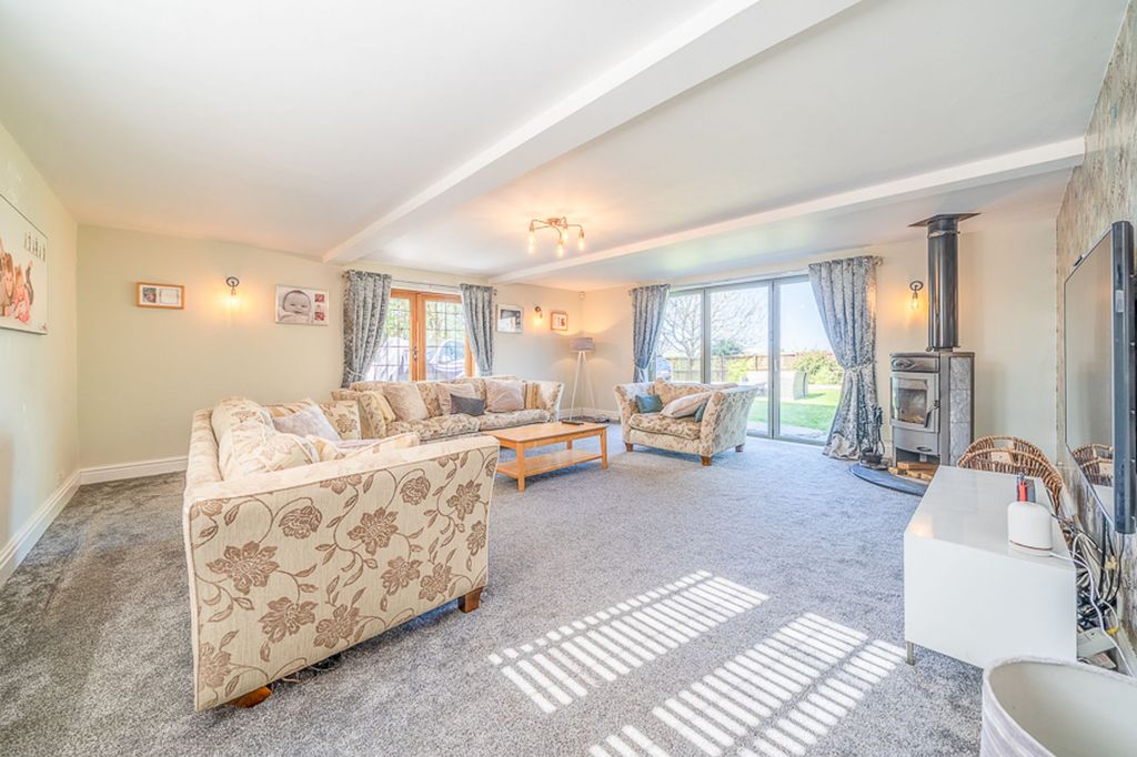 Property photo 1 of 38