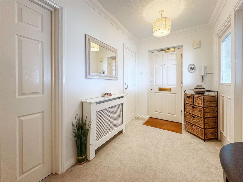 Additional image 11 of 2 bed flat for saleBeach Crescent, Littlehampton BN17