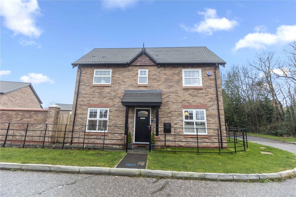 Property photo 1 of 16 3 Bedroom House For Rent