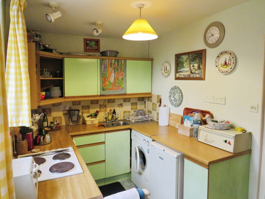 Property photo 3 of 13