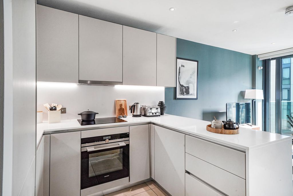 Property photo 1 of 26 706ee6B108Ae7A2764c1668Af998