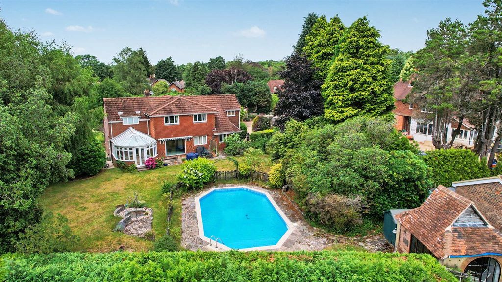 4 bed detached house for saleHeadley Road, Hindhead, Surrey GU26