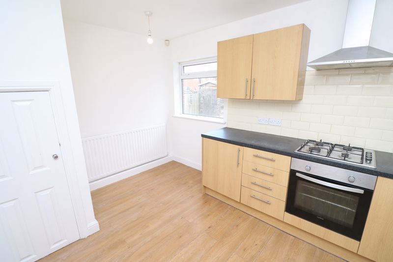 Property photo 3 of 13 Photo 6