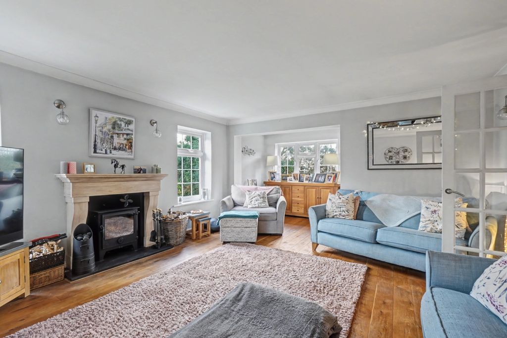 Property photo 3 of 38 4849885