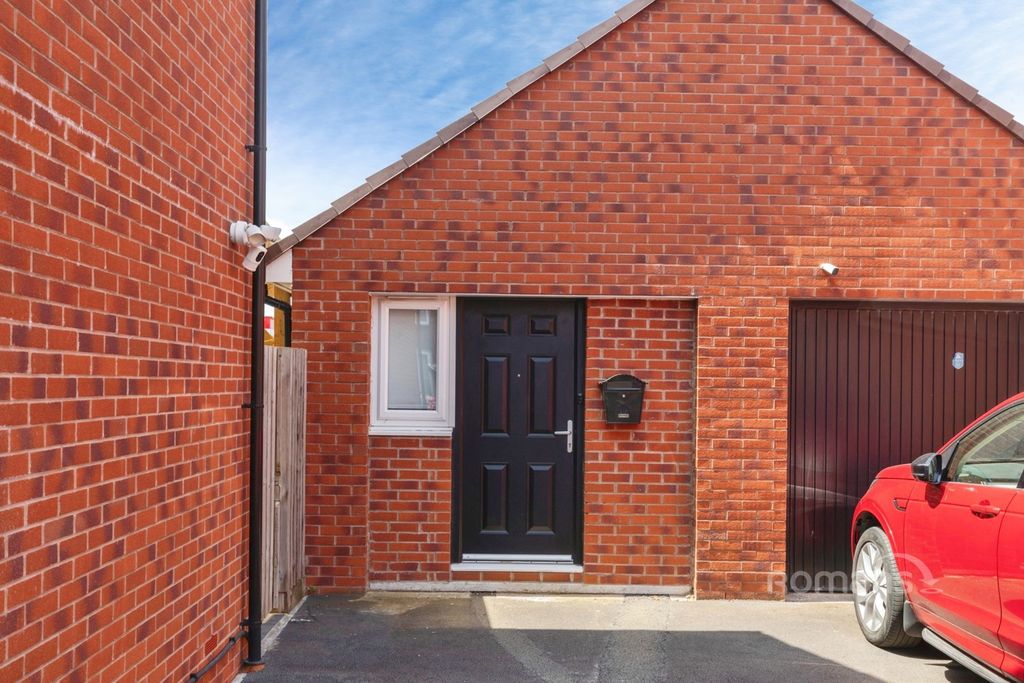 Property photo 1 of 6 Pbox-Img.Jpg