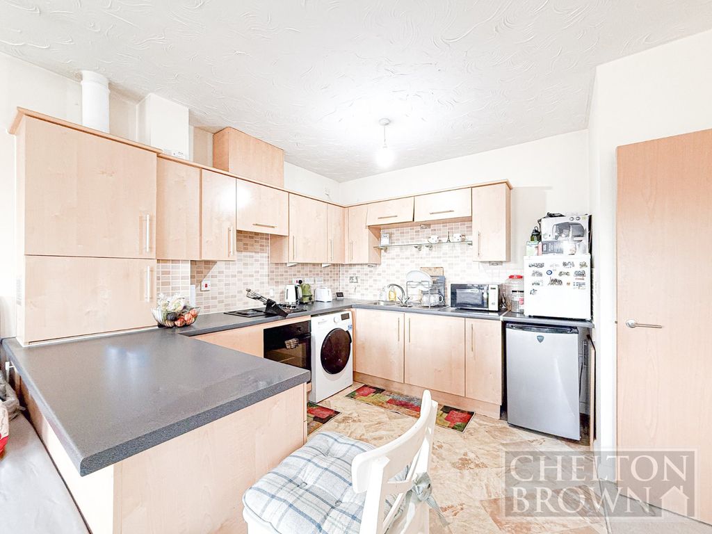 Property photo 3 of 14 Kitchen