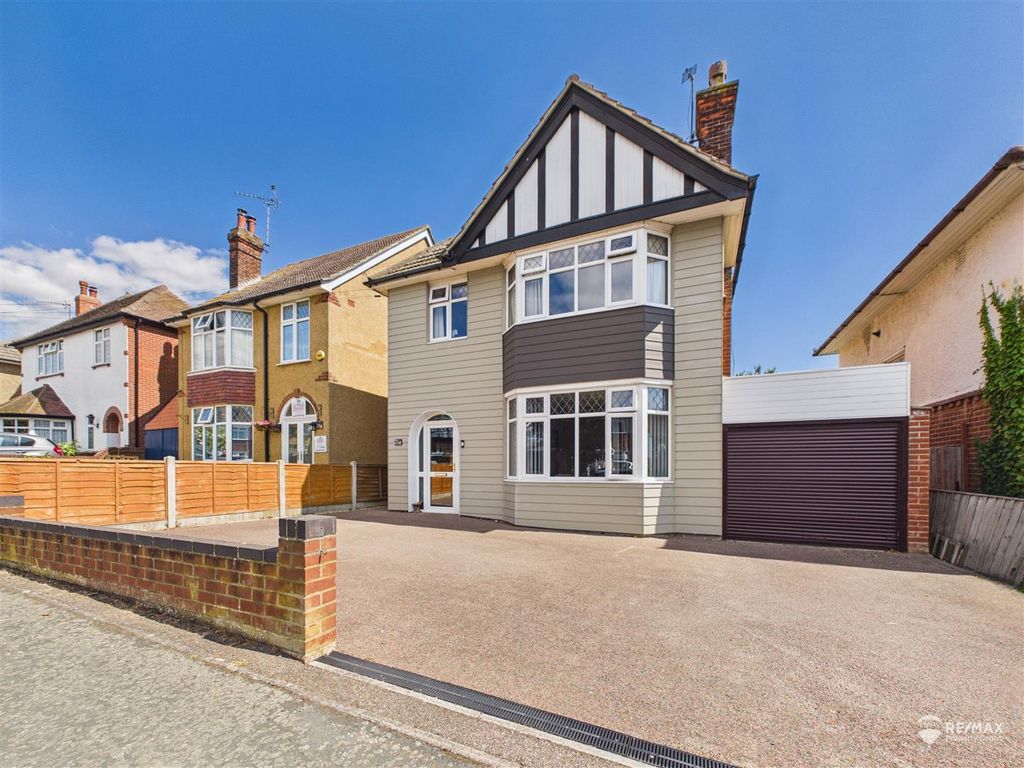 Property photo 1 of 29 Cam02842G0-Pr0402-Still079.Jpg