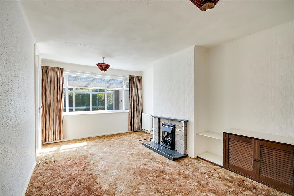 Property photo 3 of 12 Img_5552-Img_5554.Jpg