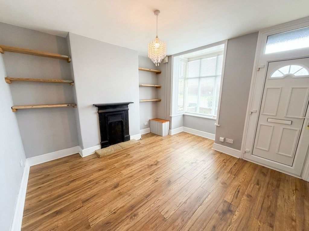 Property photo 2 of 10 Living Room