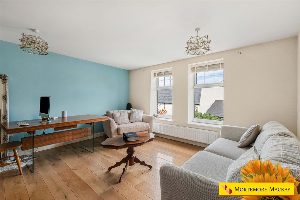 Property photo 3 of 20 5_86239_Watermarked.Jpg