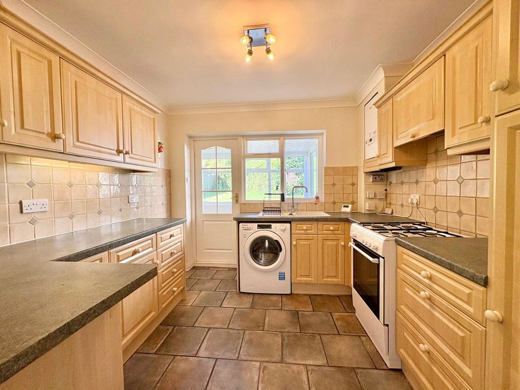 Property photo 3 of 16 Picture No. 30