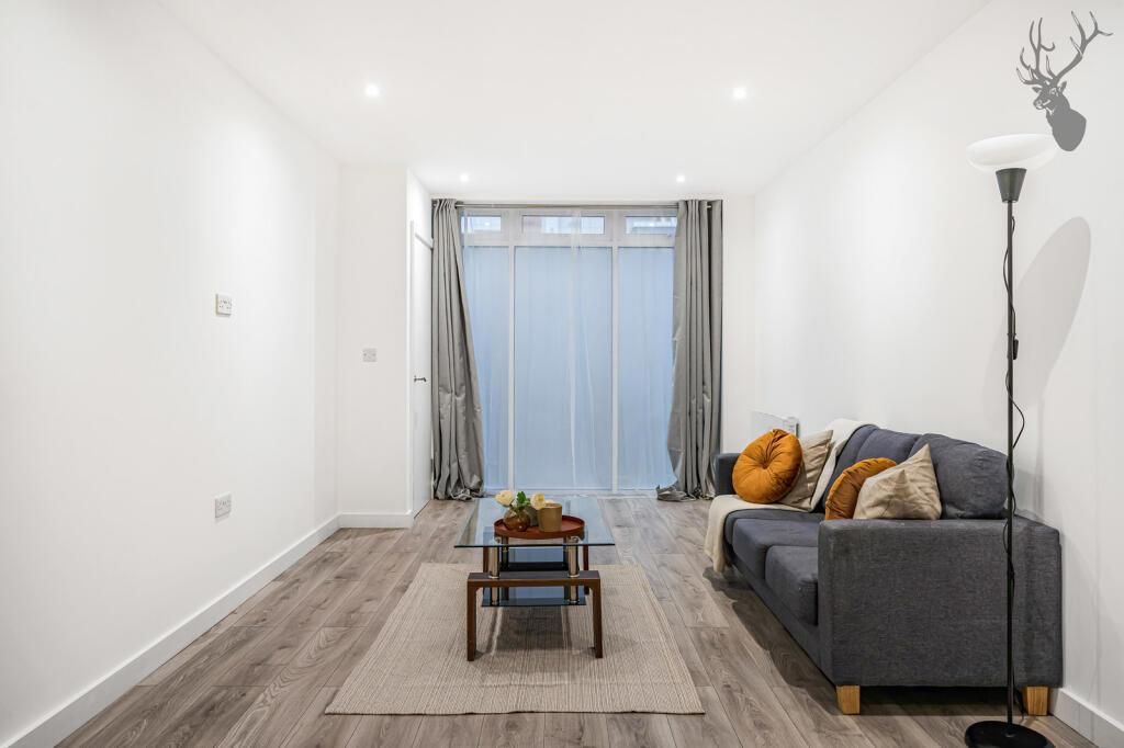 Property photo 3 of 11