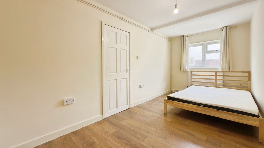 Property photo 2 of 4 52d5E23B-Img_6353
