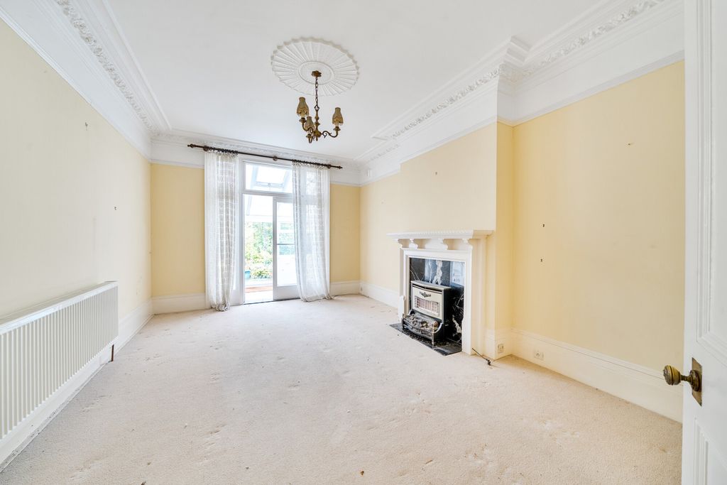 Property photo 3 of 6 1500990-9-6A7302d...