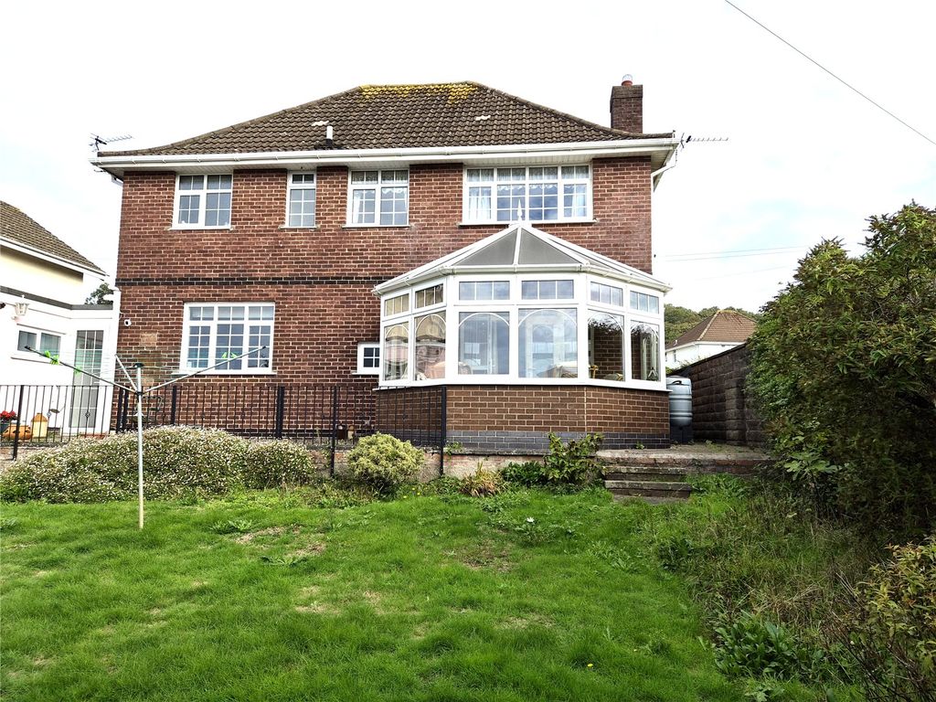 Property photo 2 of 19 Picture No. 33