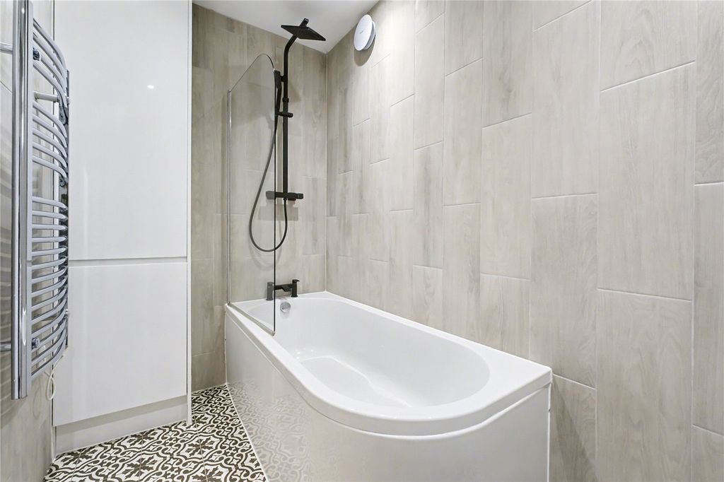 Property photo 3 of 12 Picture No. 05