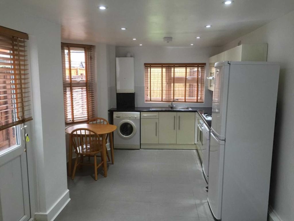 Property photo 2 of 4