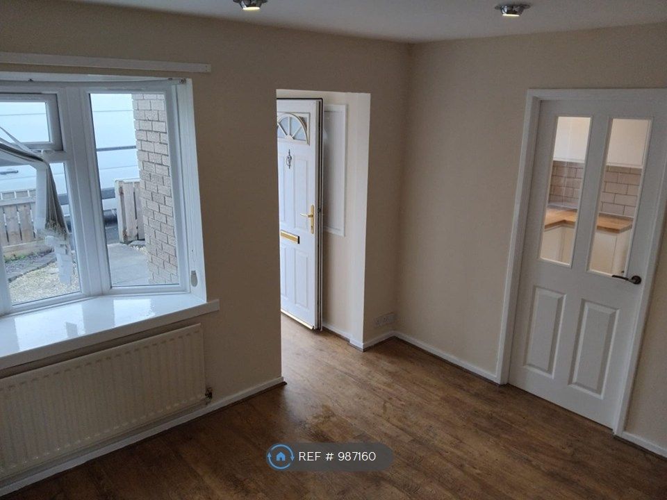 Property photo 1 of 6 Porch Into Living Room