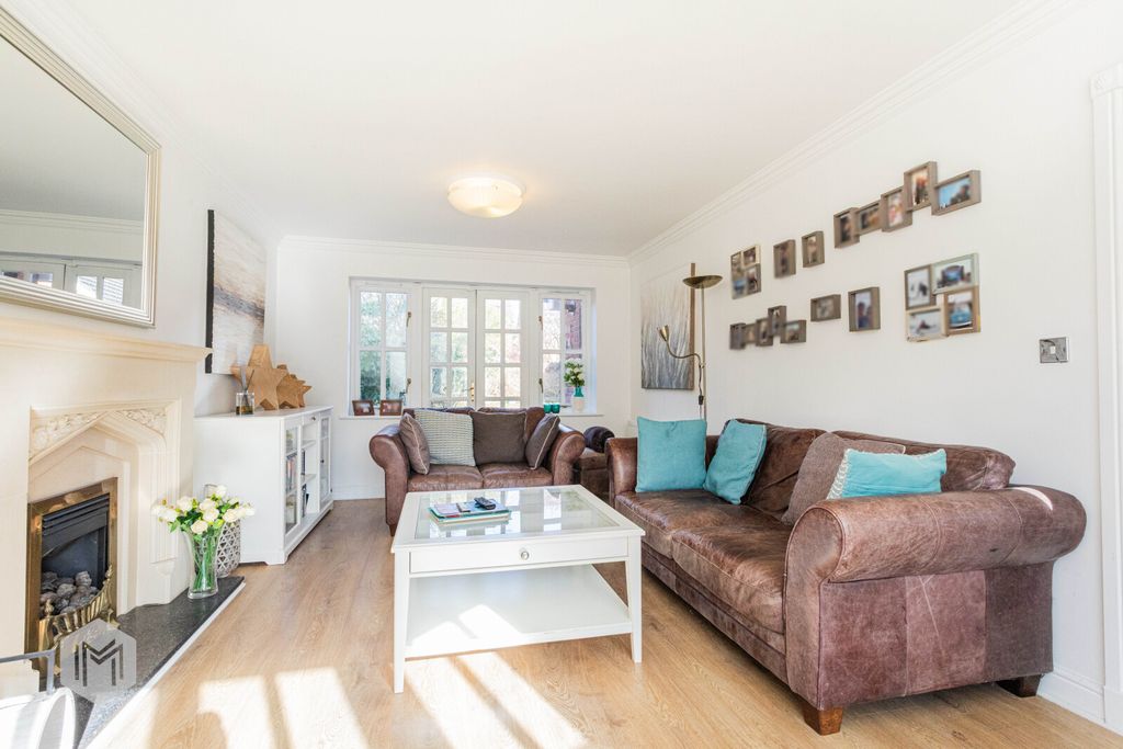 Property photo 2 of 40 Picture No. 46